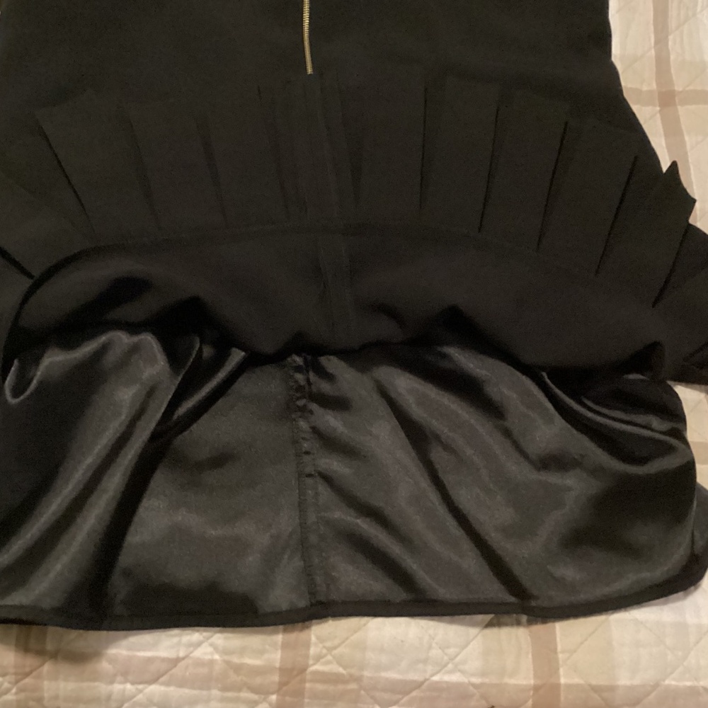 Tahari Pleated Shift Dress, size 12 - Picture 11 of 12